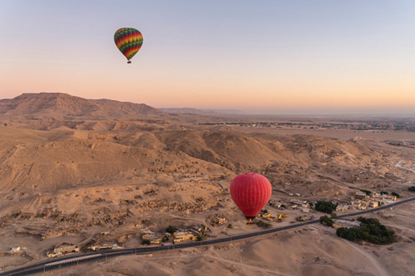 Khinh Khí Cầu Luxor Lúc Bình Minh: Giá Vé Và Có Đáng Để Trải Nghiệm Không?