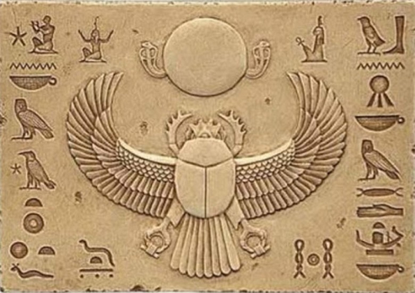 Biểu Tượng Ai Cập: Mắt Horus, Bọ Hung Scarab, Hoa Sen Có Ý Nghĩa Gì?