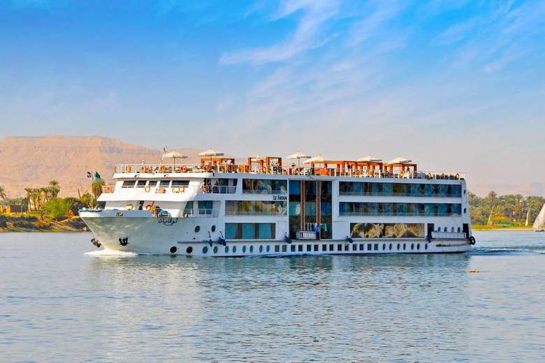  Du thuyền sông Nile ở Luxor vào ngày mùa đông nắng dịu
