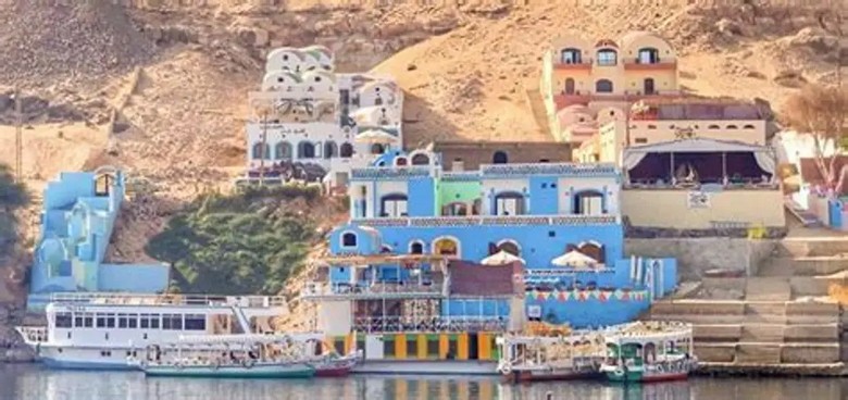 Cảnh đồng quê và làng mạc hai bên bờ sông Nile nhìn từ du thuyền